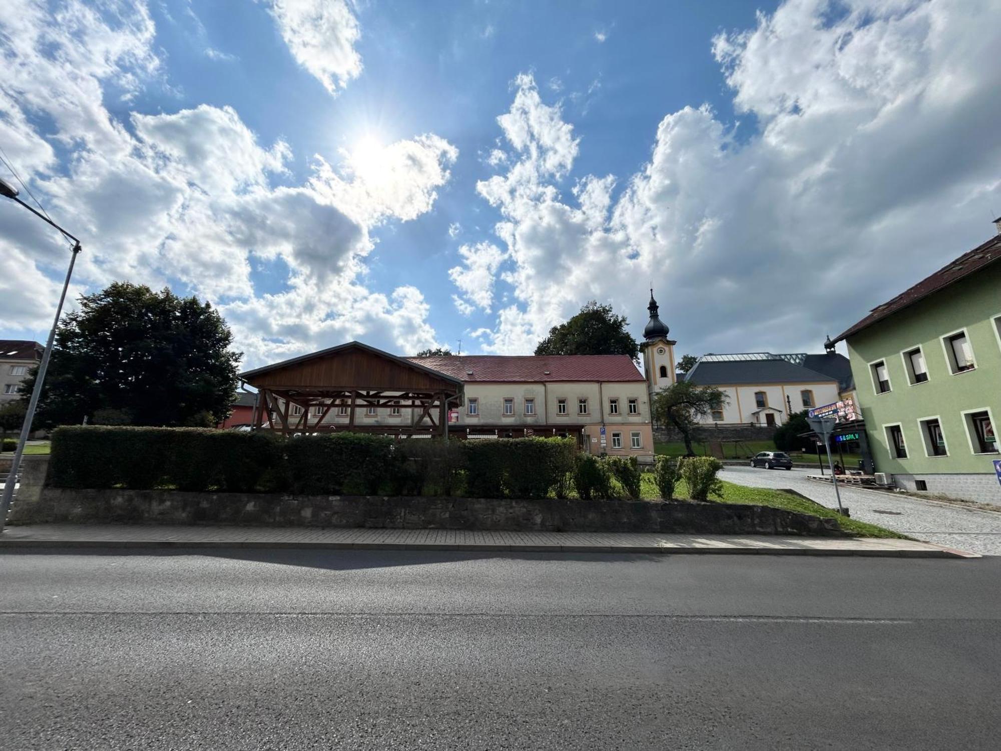 Ubytovani U Kostela Ústí nad Labem Extérieur photo