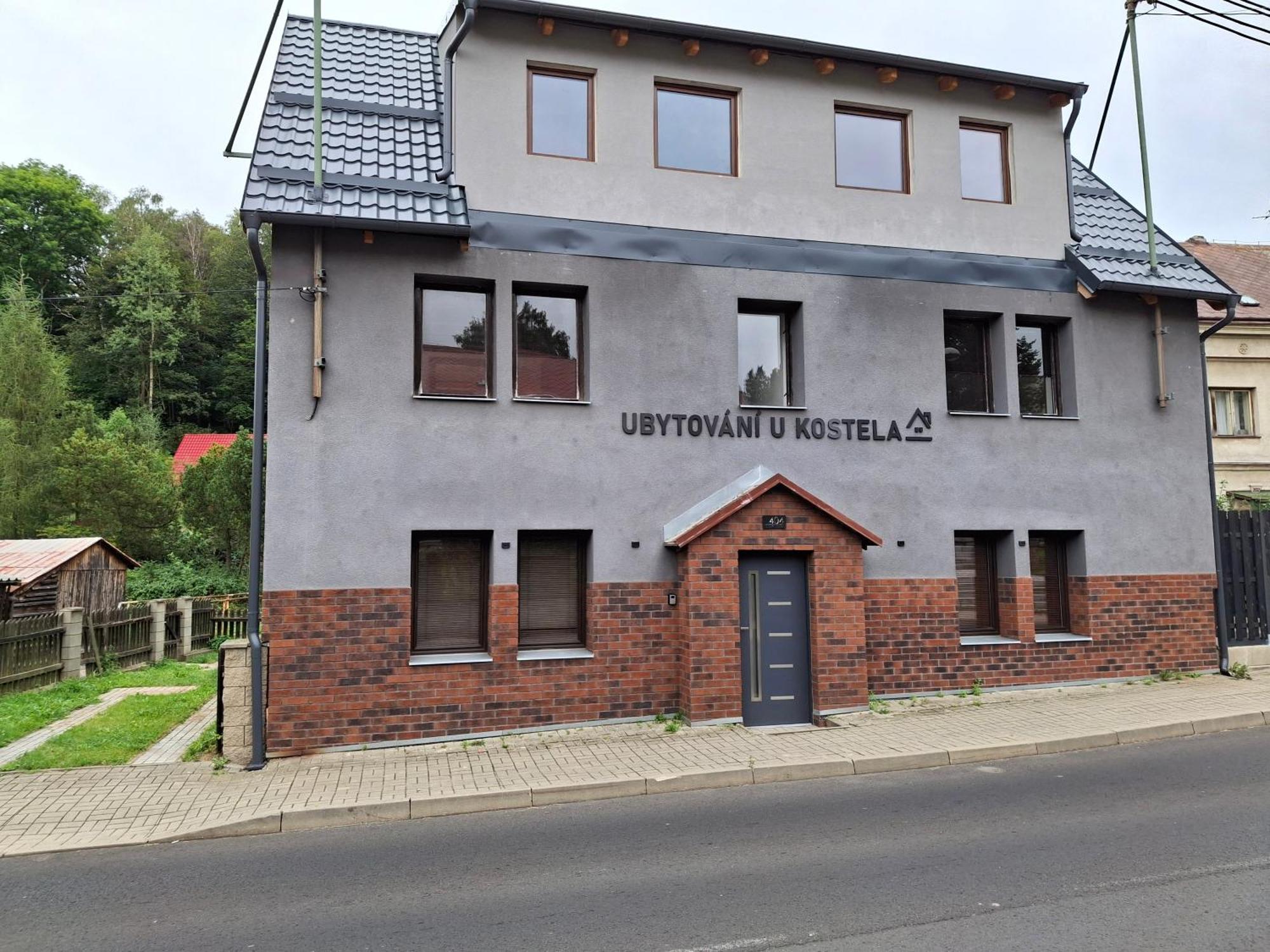 Ubytovani U Kostela Ústí nad Labem Extérieur photo